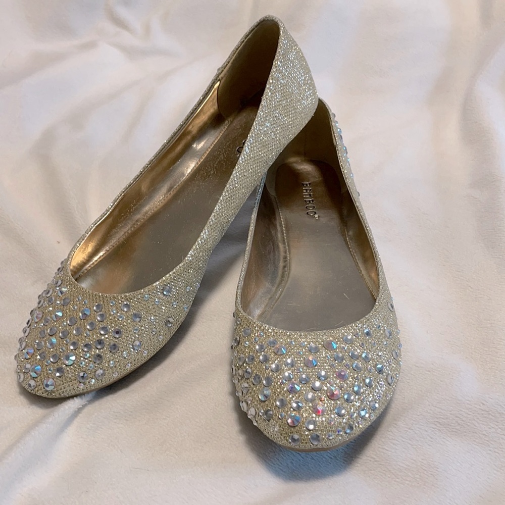 8.5 Gold Flats